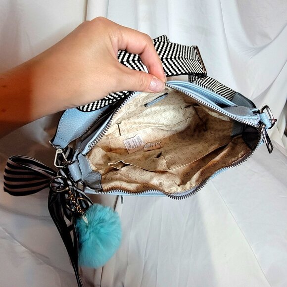 London Fog Light Blue Pebbled Leather Crossbody Bag , Non-Smoking Home ~ $88 NWT - Picture 10 of 11